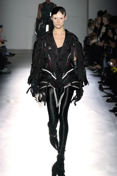 Look 29